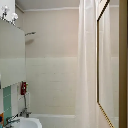 Super Gold Centrum 2x Metro Wifi 600 Mb/s Netflix Hbo Appletv Appartement