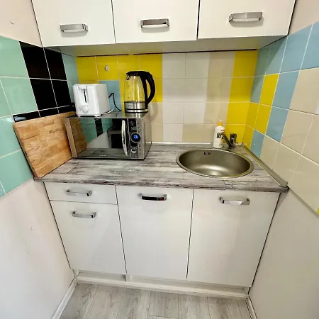 Super Gold Centrum 2x Metro Wifi 600 Mb/s Netflix Hbo Appletv Appartement *