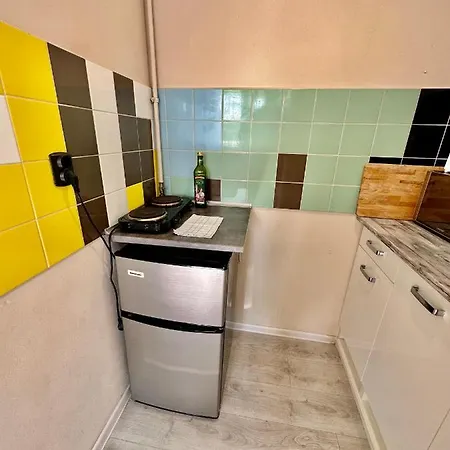 Super Gold Centrum 2x Metro Wifi 600 Mb/s Netflix Hbo Appletv Appartement *