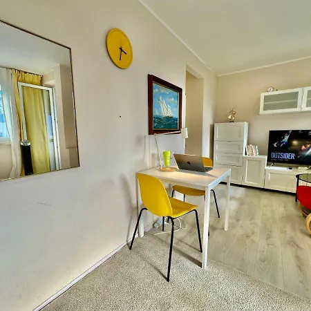 Super Gold Centrum 2x Metro Wifi 600 Mb/s Netflix Hbo Appletv Apartamento