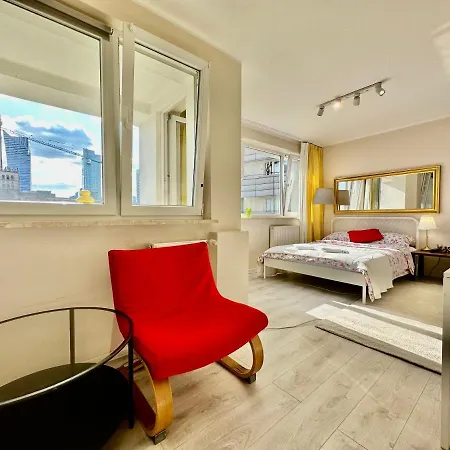 Super Gold Centrum 2x Metro Wifi 600 Mb/s Netflix Hbo Appletv Apartamento Varsovia